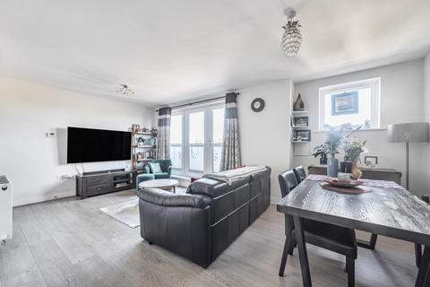 2 bedroom flat for sale, Maidenhead, Berkshire, SL6