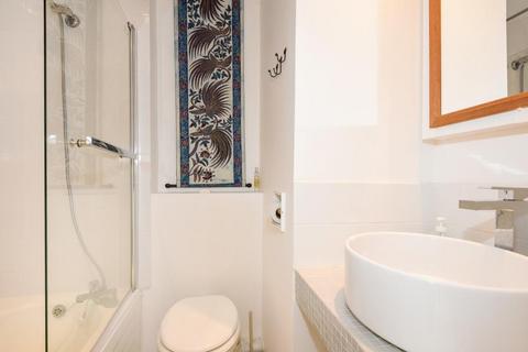 1 bedroom flat for sale, Holland Park Avenue,  London,  W11