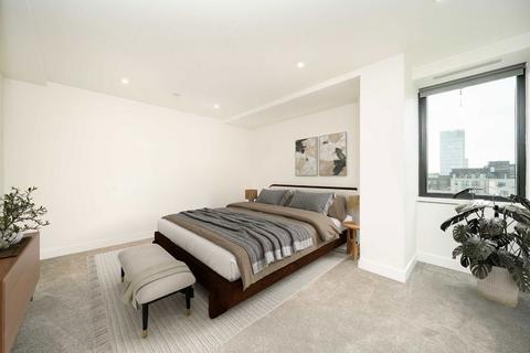 2 bedroom flat for sale, Fann Street, London EC2Y