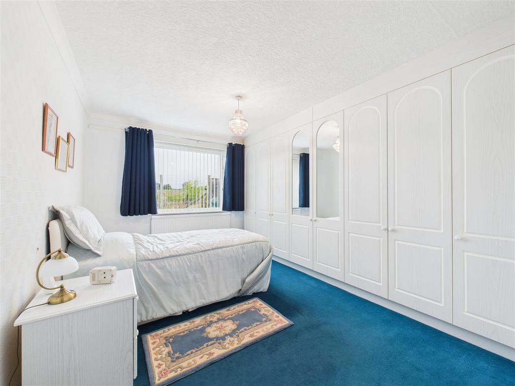 CAM05193 G0-PR0042-STILL014.jpg