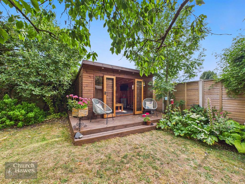 CAM04964 G0-PR0188-STILL029.jpg