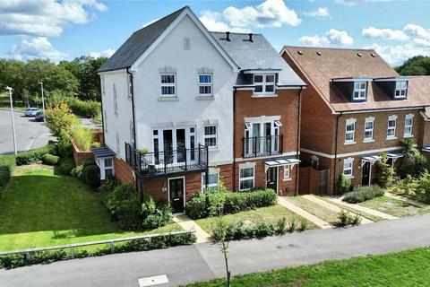 undefined, Oak Avenue, Wokingham, Berkshire, RG40