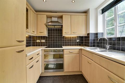 undefined, Newland Gardens, Hertford SG13