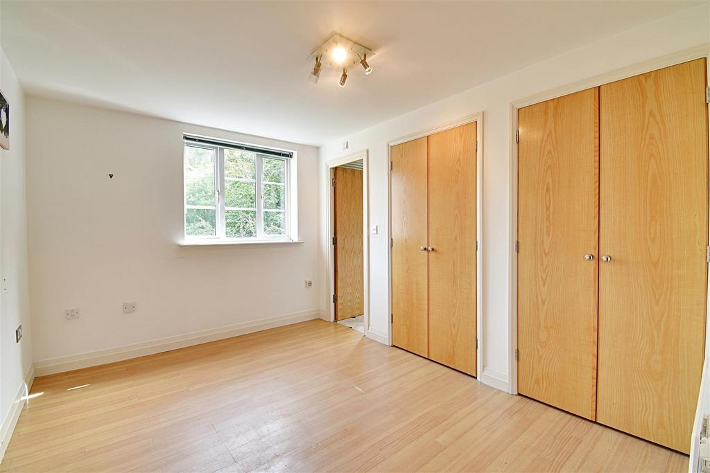 Bedroom 2 1.jpg