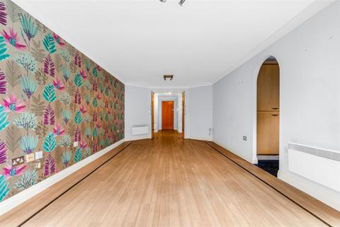 undefined, Newland Gardens, Hertford SG13
