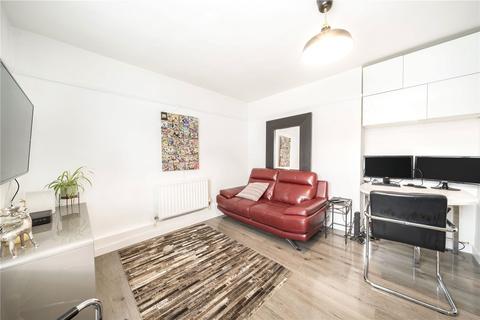 2 bedroom flat for sale, Rectory Field Crescent, Charlton, London, SE7