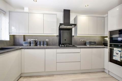 4 bedroom semi-detached house for sale, Popes Road, Abbots Langley WD5