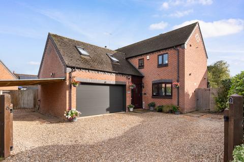4 bedroom detached house for sale, 3 Old Glebe Pastures, Peopleton, Pershore, Worcestershire.  WR10 2HQ