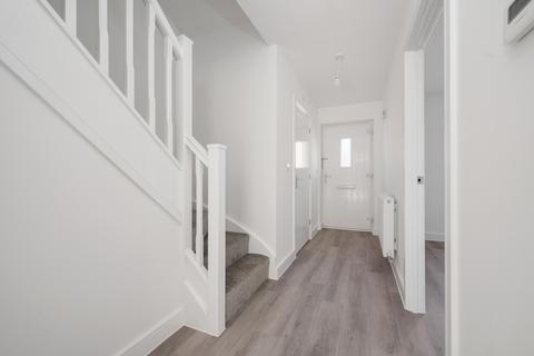 3 bedroom semi-detached house to rent, Charles Dyer Close, Melton Mowbray