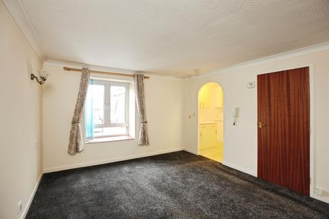 1 bedroom retirement property to rent, 31 Homepalms House, Brunswick Square TQ1