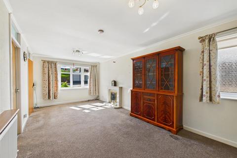 3 bedroom detached bungalow for sale, Amberley Drive, Buxton