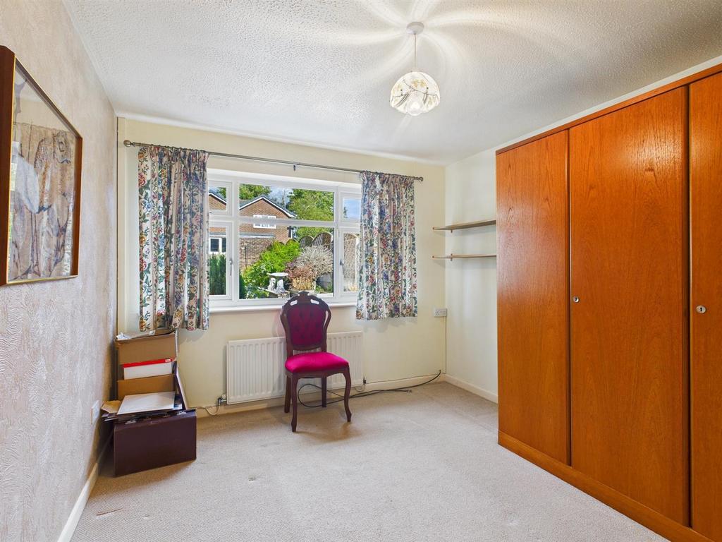 CAM03145 G0-PR0408-STILL011.jpg