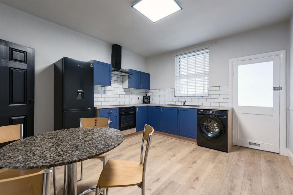 47 Dodd Street(Interior)-3.jpg