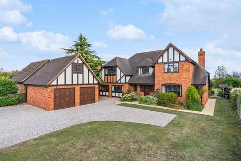 5 bedroom detached house for sale, Fambridge Road, Chelmsford CM3
