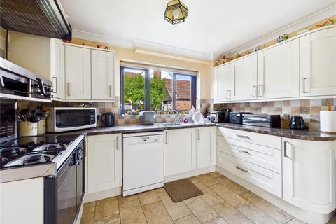 6 bedroom detached house for sale, Broughton Road, South Woodham Ferrers, Chelmsford, Essex, CM3