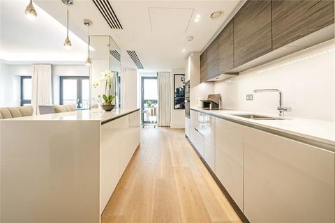 2 bedroom flat to rent, Kensington Gardens Square, London W2