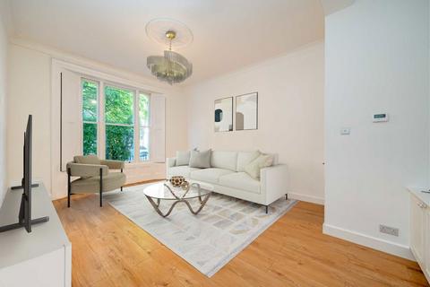 3 bedroom maisonette to rent, Sunderland Terrace, London W2