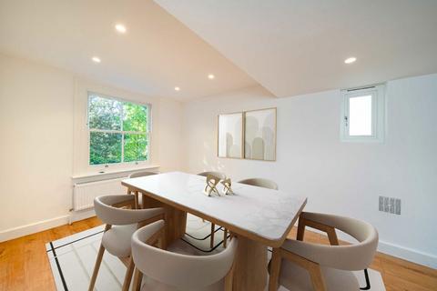 3 bedroom maisonette to rent, Sunderland Terrace, London W2