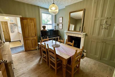 10 Breinton Road, Hereford, HR4 0JX