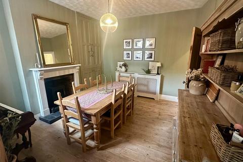 10 Breinton Road, Hereford, HR4 0JX