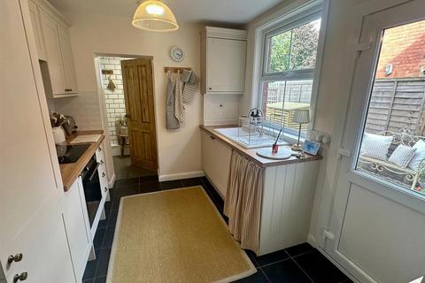 10 Breinton Road, Hereford, HR4 0JX