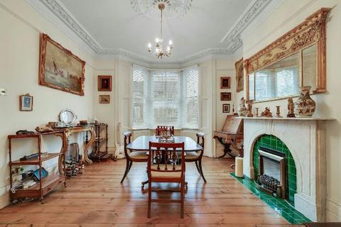 undefined, Ashmount Road  Whitehall Park N19 3BJ