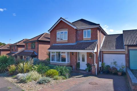 Fulcher Avenue, Cromer