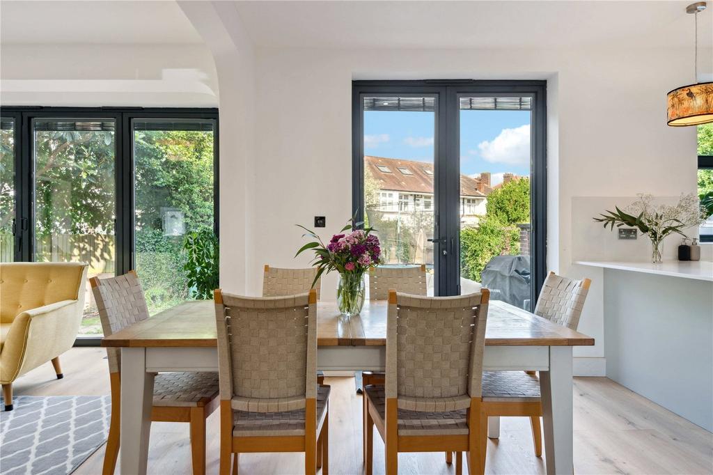 Dining Room/Kitchen