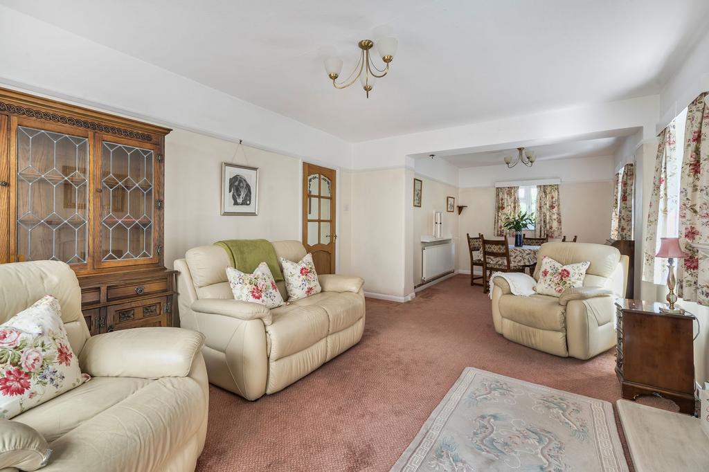 Sitting / Dining Room
