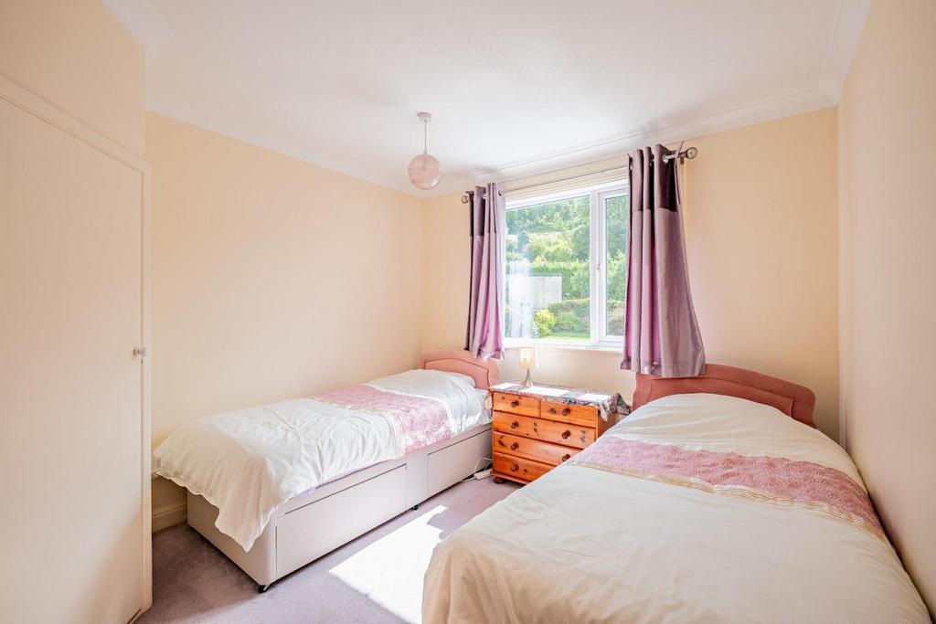 Bedroom 2.jpg
