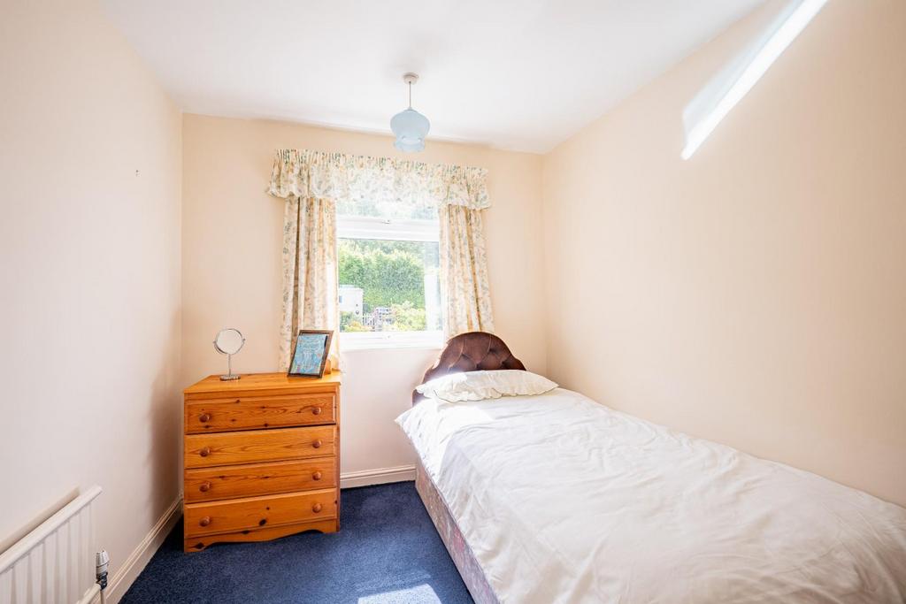 Bedroom 3.jpg