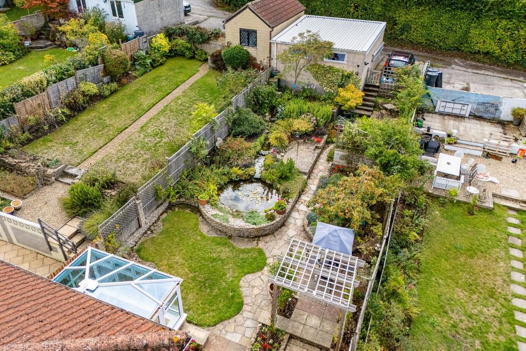 Rear Garden 1.jpg