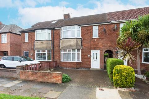 3 bedroom terraced house for sale, Queenswood Grove, York