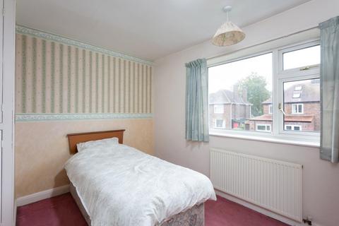 3 bedroom terraced house for sale, Queenswood Grove, York