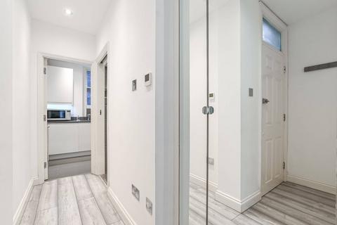 undefined, Gilbert Street, Mayfair, London, W1K
