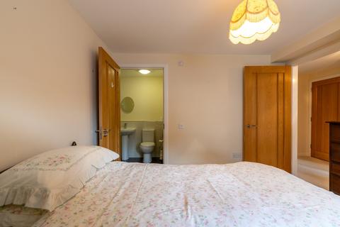 22 Jubilee Place, Pitlochry, PH16 5GA