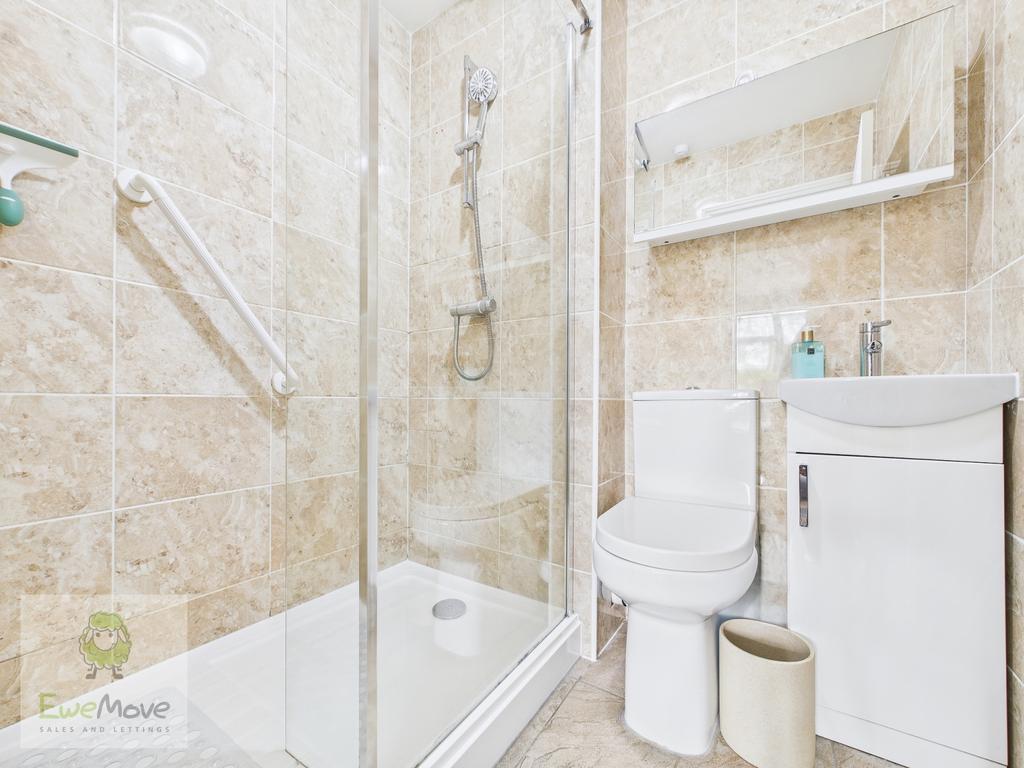 Ensuite Shower Room