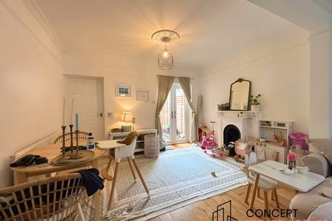 undefined, Gladstone Road, Wimbledon, SW19