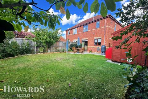3 bedroom semi-detached house for sale, Rowan Way, Worlingham, Beccles