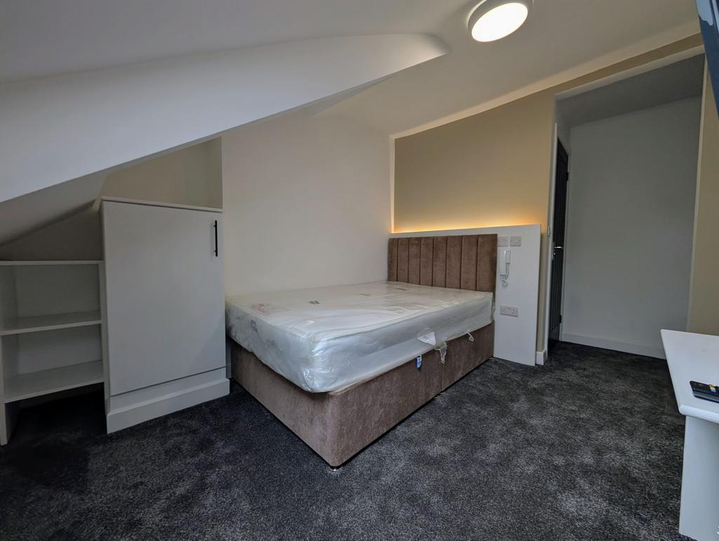 Room 5