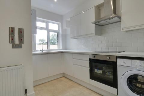 Studio to rent, Welling, Kent DA16