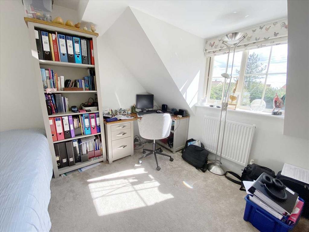 Bedroom 4: