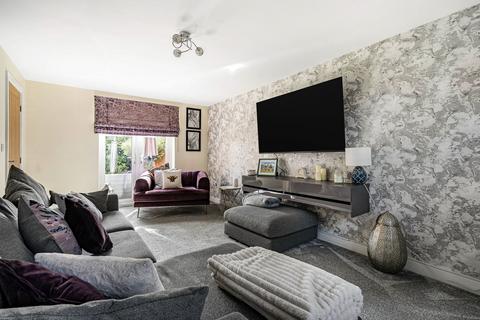 14 Bronnley Way, Brackley, NN13 5GL