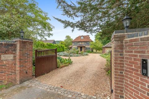 8 bedroom detached house for sale, Aylesbury Road, Princes Risborough HP27