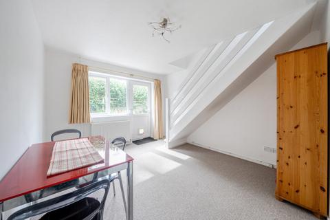 undefined, Eynon Close, Cheltenham, Gloucestershire