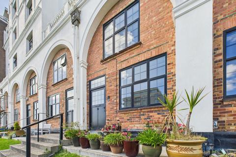 3 bedroom maisonette for sale, Dolphin Lodge, Grand Avenue, Worthing, BN11