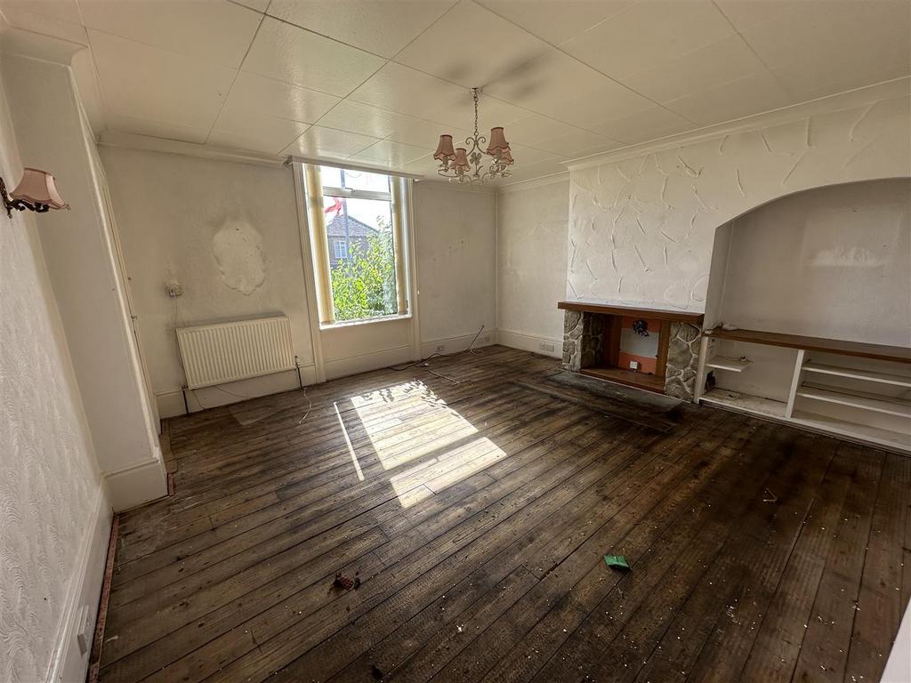 Bramleys Estate Agents - Leeds Road - Dewsbury (7)