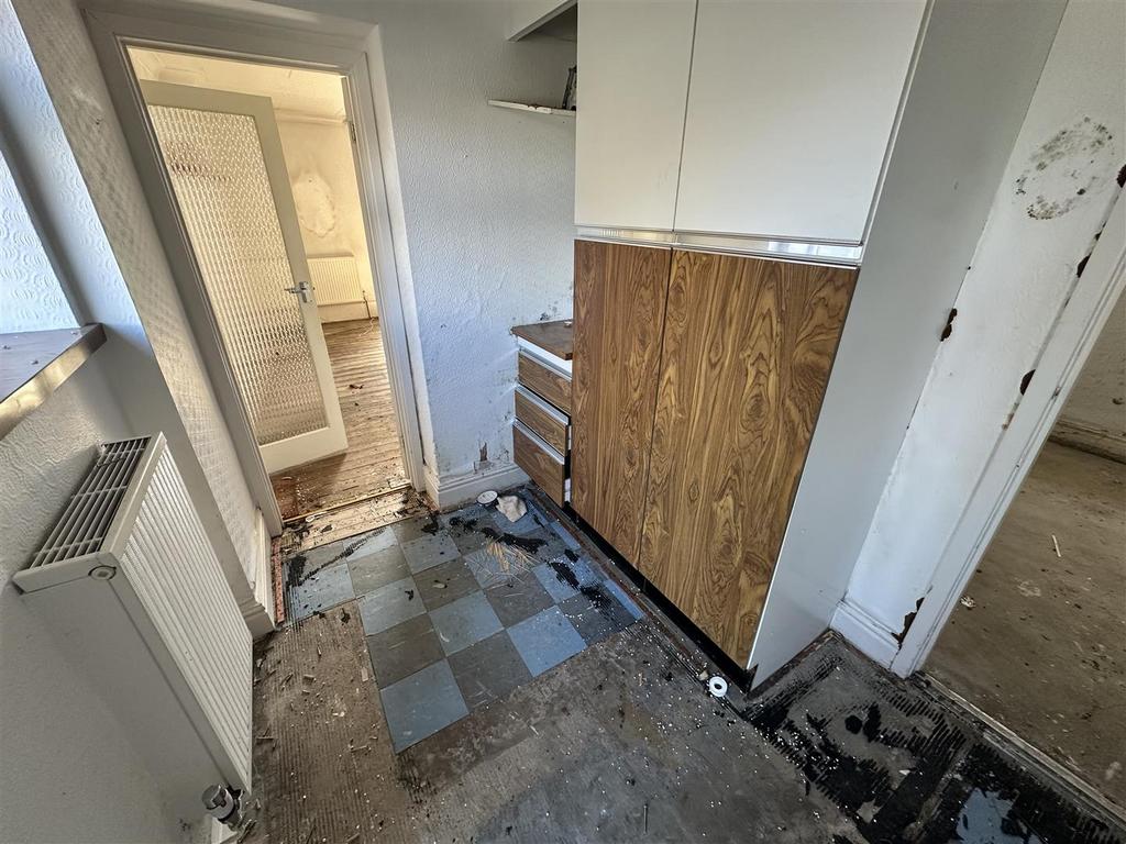 Bramleys Estate Agents - Leeds Road - Dewsbury (6)