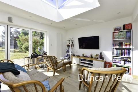 undefined, Hill Rise, Potters Bar EN6