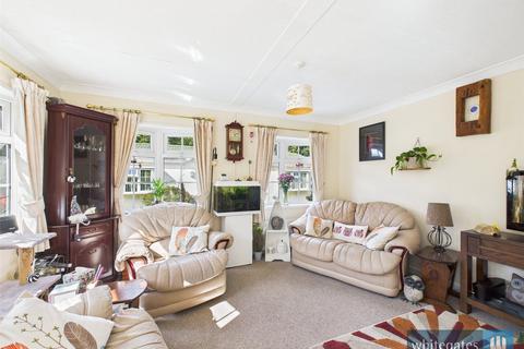 2 bedroom park home for sale, Goit Stock Lane, Harden, Bingley, West Yorkshire, BD16